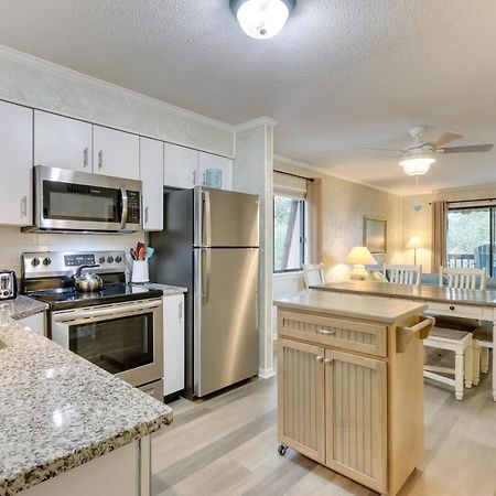 Hilton Head Condo With Balcony And Pool, Walk To Beach 希爾頓黑德島 外观 照片
