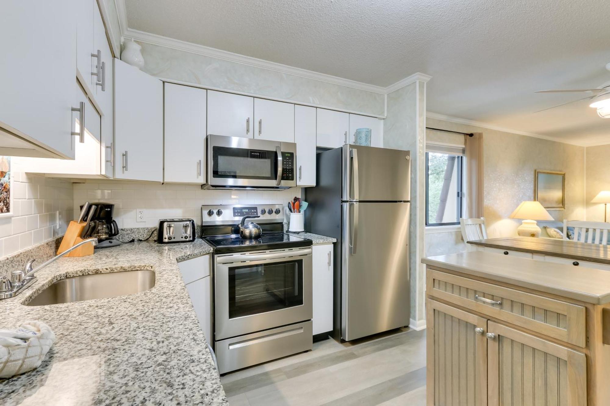Hilton Head Condo With Balcony And Pool, Walk To Beach 希爾頓黑德島 外观 照片